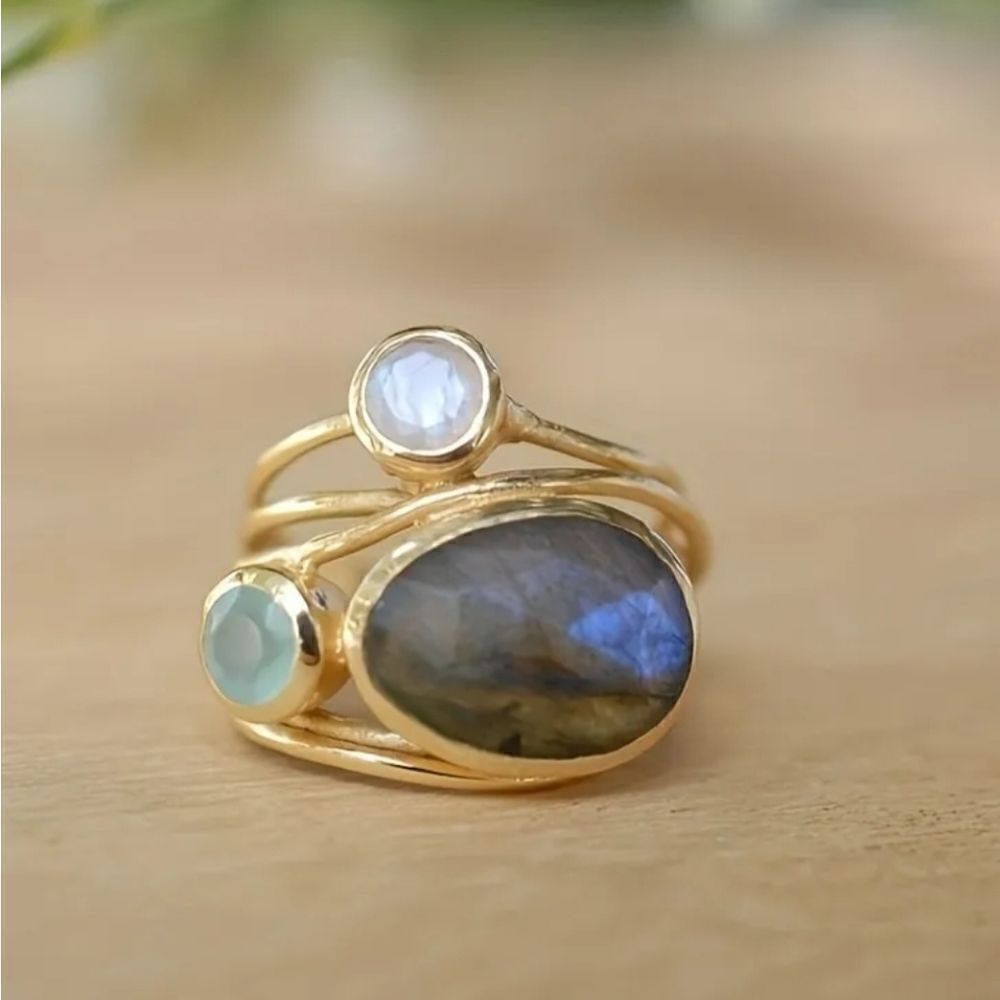 Gold Ring with Blue/Green Stones Sz 9 - Picture 2 of 5